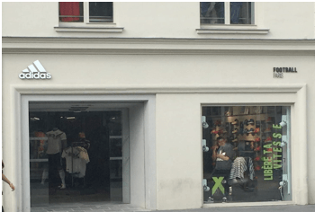 Façade d'une boutique ADIDAS à Paris