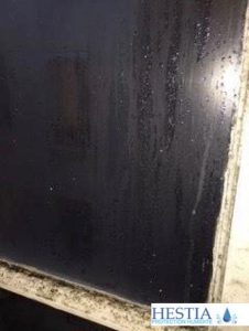 Condensation et moisissures sur fenêtre